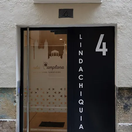 Tuapartamento Lindapamplona Boutique Exterior foto